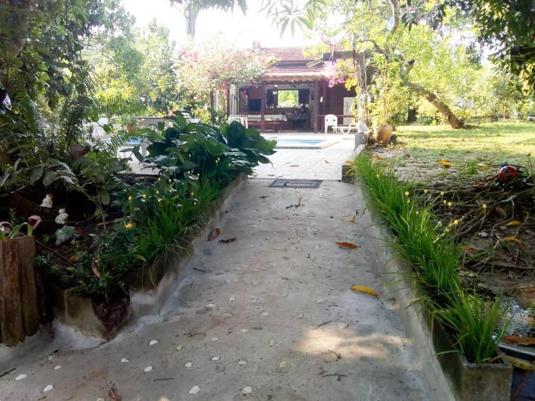Amazon Hostel & Eventos Iranduba Exterior photo